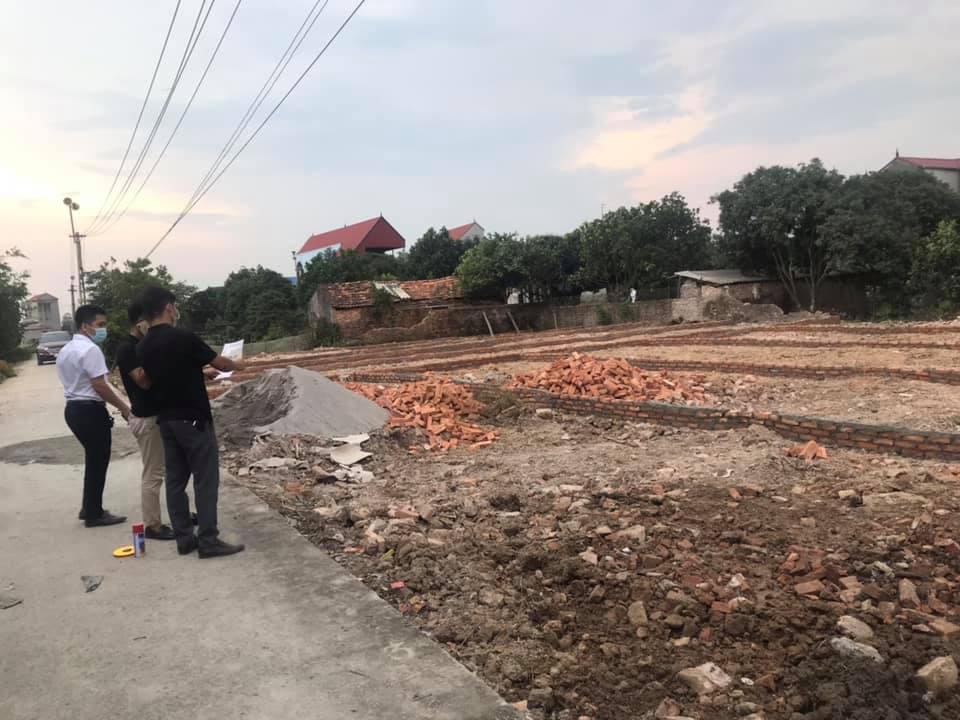 Tài chính nhỏ, thanh khoản tốt nên nhiều nhà đầu tư Hà Nội chuộng đất quê. (Ảnh NVCC) &nbsp;