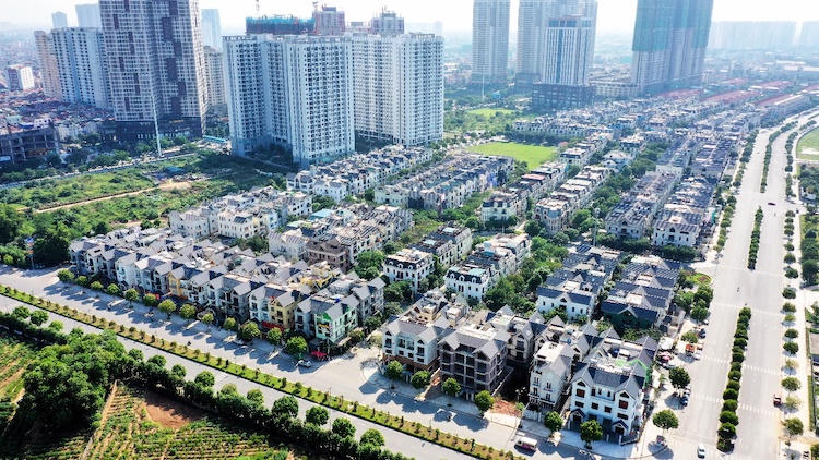 Nhiều doanh nghiệp bất động sản đối diện với áp lực trả nợ trái phiếu đến hạn.