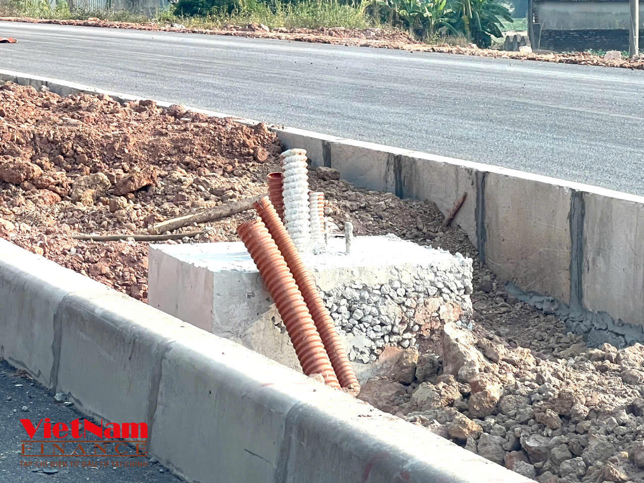 Công trường mở đường 2.300 tỷ nối Lạng Sơn đến Quảng Ninh