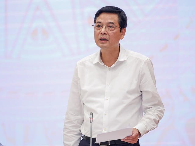 Thứ trưởng Bộ Xây dựng Bùi Xuân Dũng. &nbsp;
