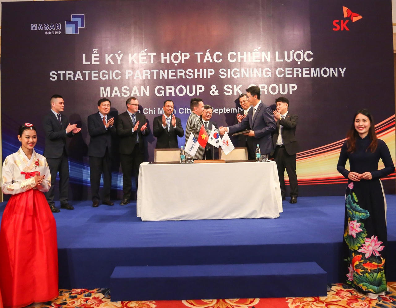 SK Group từng rót 450 triệu USD cho Masan vào năm 2018