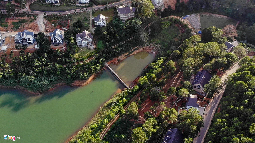 Nhiều dự án bất động sản sai phạm ‘bao vây’ hồ Tuyền Lâm ở Đà Lạt