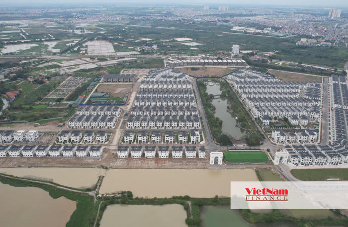 Cận cảnh Biệt thự Vườn Cam: Sau 17 năm vẫn dở dang và hoang vắng