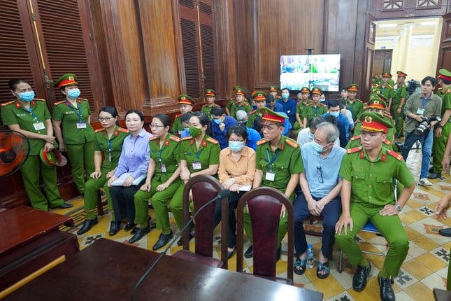 Các bị cáo tại tòa TP. HCM (ảnh tư liệu)
