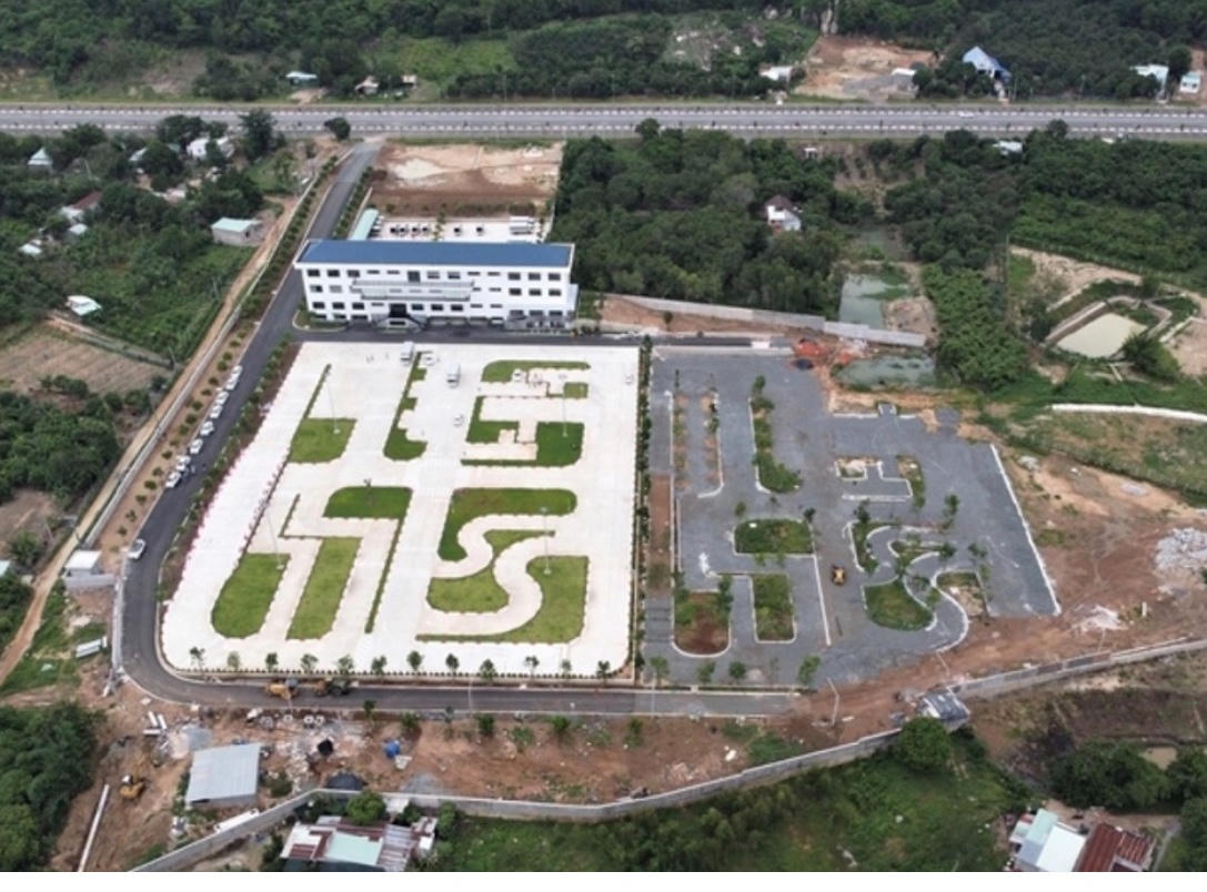 
Dự án đi vào hoạt động 1 tháng, UBND tỉnh Bà Rịa – Vũng Tàu mới tổ chức họp xem xét cho chủ đầu tư thuê đất
