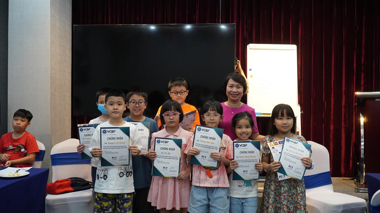 Cần có nhiều lớp học về Tài chính cá nhân cho trẻ em hơn nữa, để nâng cao thói quen và tư duy tài chính. Ảnh: VCBF