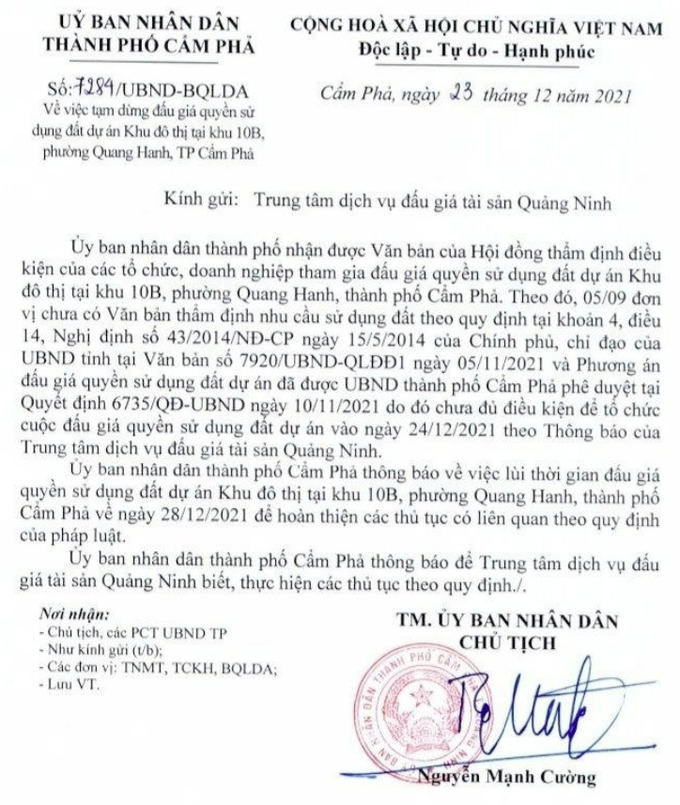 Văn bản tạm dừng đấu giá quyền sử dụng đất &nbsp;