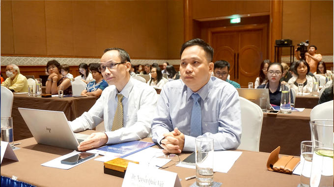 Các chuyên gia kinh tế tham dự toạ đàm. &nbsp;