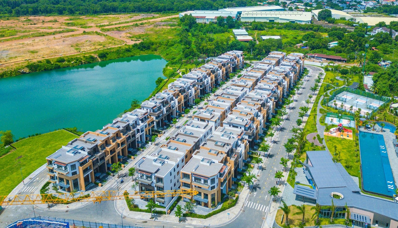 Nắm giữ bất động sản càng lâu, thuế càng thấp: Rủi ro tăng đầu cơ, làm tắc nghẽn dòng tiền