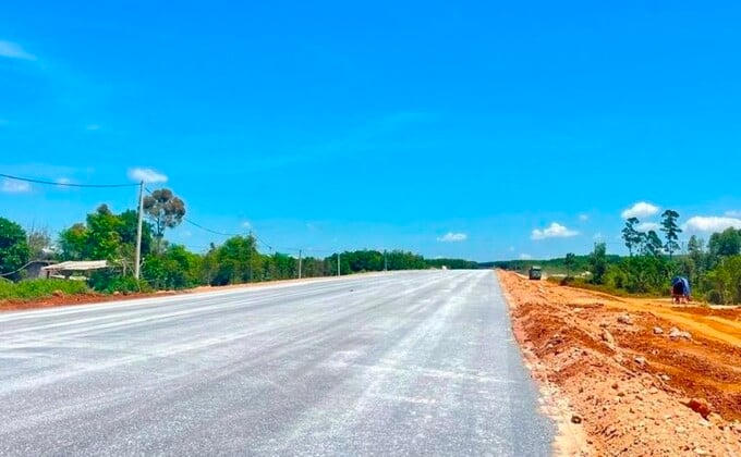 Một số km của dự án hiện đã trải nhựa hoàn thiện. Ảnh: Internet &nbsp;