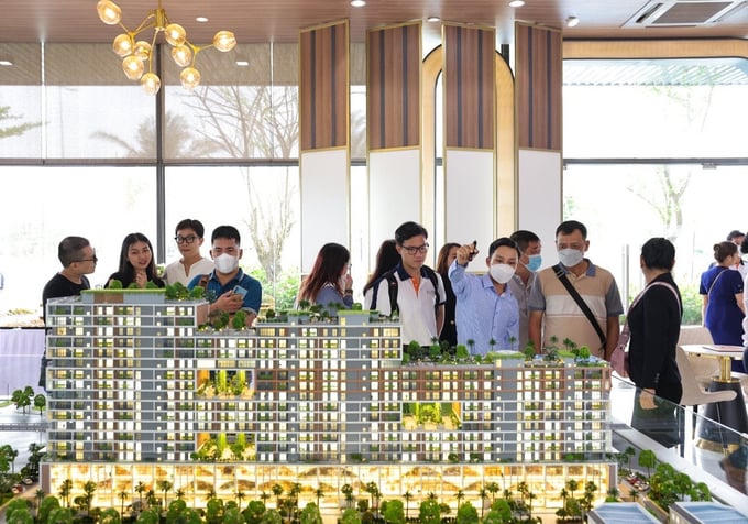 Sau thời gian dài đu đỉnh, giá chung cư đang đứng yên, giới chuyên gia nhận định các căn hộ không thể ngừng ‘hot’