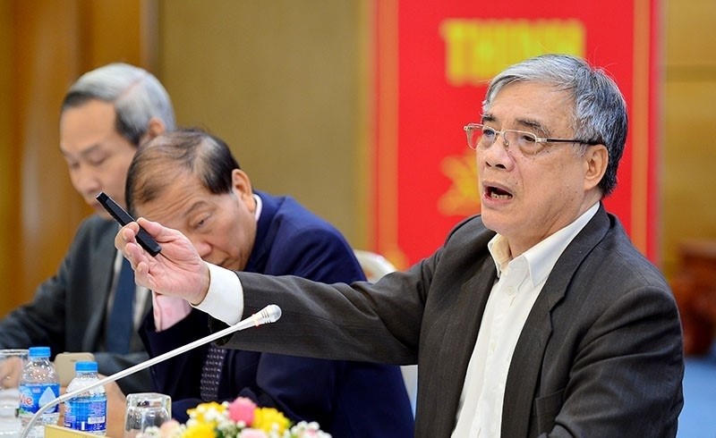 PGS.TS Trần Đình Thiên Nguyên Viện trưởng Viện Kinh tế Việt Nam (Nguồn ảnh: Diễn đàn doanh nghiệp) &nbsp;