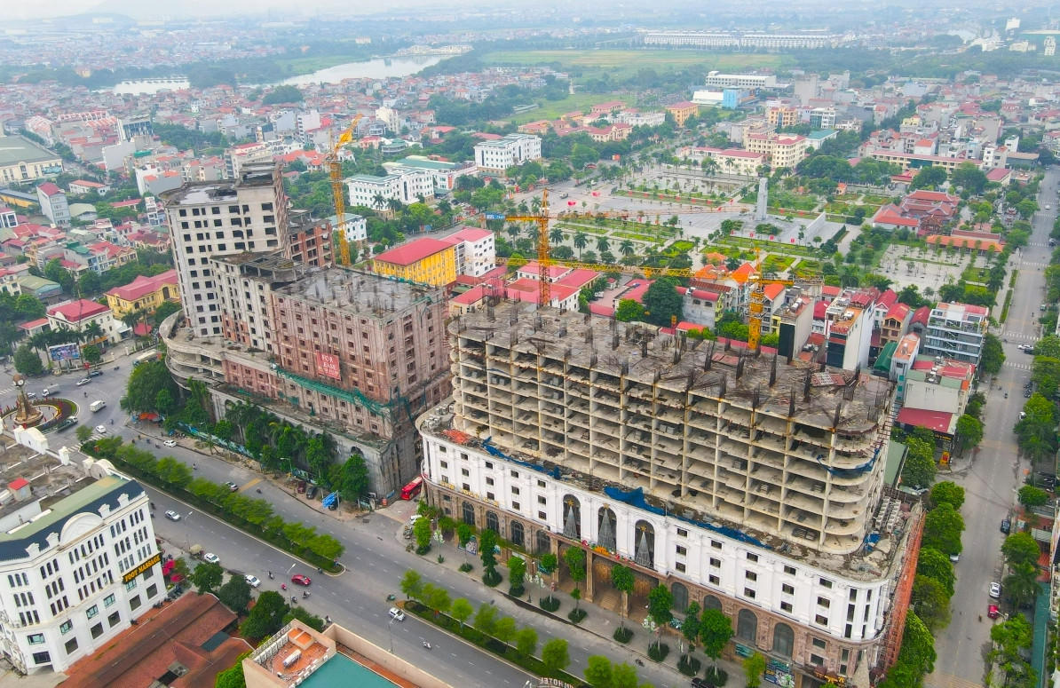 Dự án trung tâm thương mại Hồng Kông, khách sạn, căn hộ để bán và căn hộ cho thuê của Tập đoàn Hanaka sau nhiều năm triển khai tại Bắc Ninh vẫn ngổn ngang &nbsp;