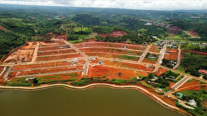 Quy định mức thuế cao hơn đối với người sử dụng nhiều diện tích đất, nhiều nhà ở, đầu cơ đất, chậm sử dụng đất, bỏ đất hoang.