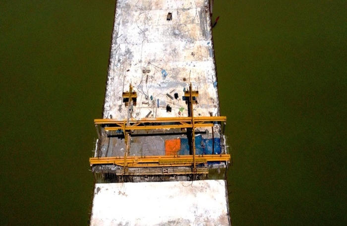 Đốt cầu cuối cùng hoàn thành đúc bê tông.