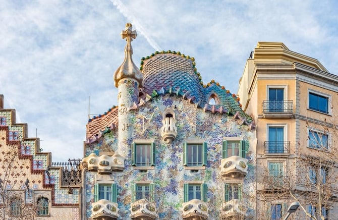 Chiêm ngưỡng kiến trúc độc lạ 'ngôi nhà xương cốt' trăm tuổi, là di sản thế giới được UNESCO công nhận