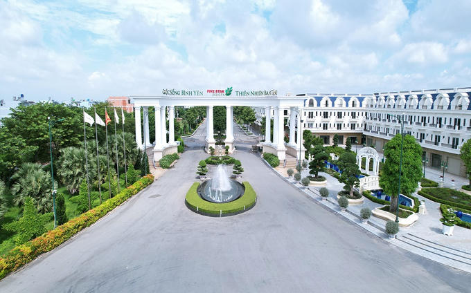 Cổng dự án Five Star Eco City