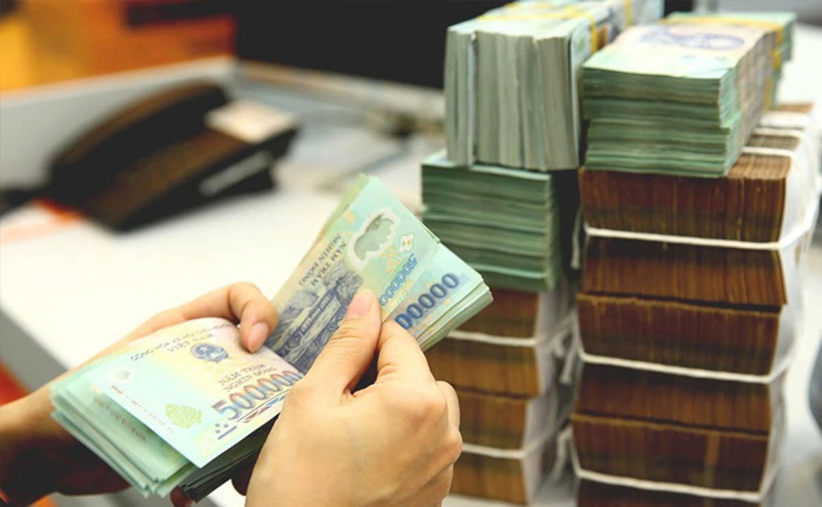 Tín dụng tăng trở lại: Bơm thêm 1,18 triệu tỷ để về đích cả năm