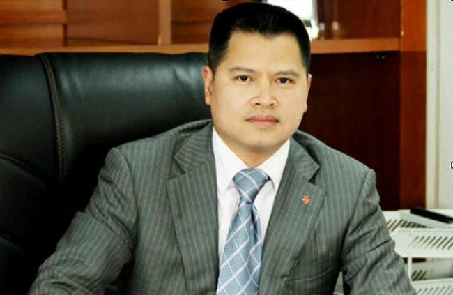 Trùng hợp thú vị: 2 tỷ phú USD người Việt đều khởi nghiệp từ mì gói