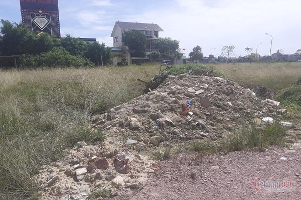 Dự án tọa lạc đất vàng 4 mặt tiền ở Hà Tĩnh suốt 10 năm vẫn bất động