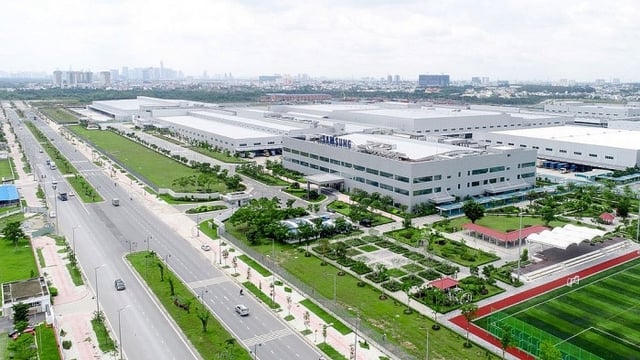 Hai gam màu sáng tối của doanh nghiệp bất động sản khu công nghiệp