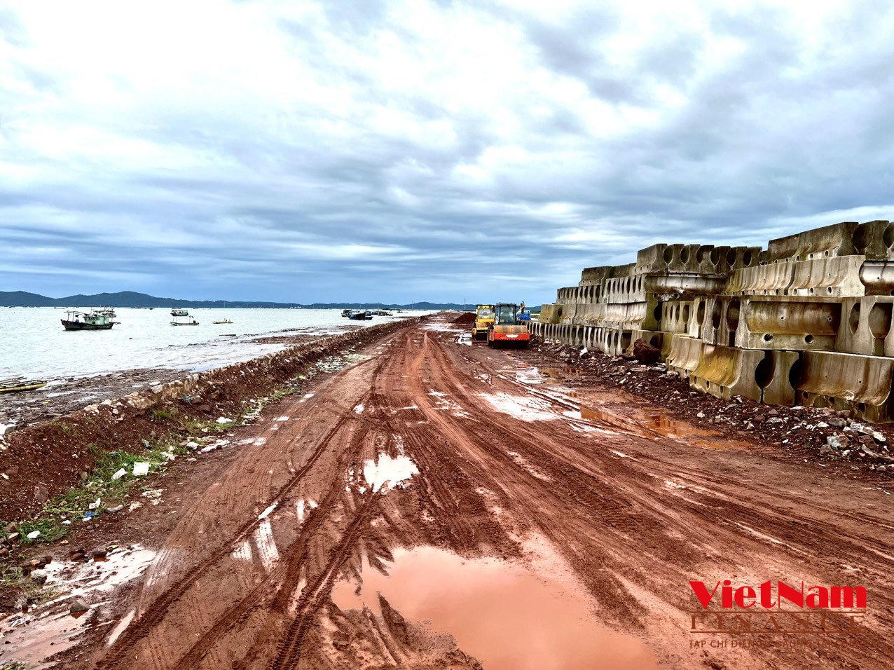 Dính nhiều vi phạm tại dự án đường vượt biển 520 tỷ, Chủ tịch TP.Móng Cái bị kỷ luật