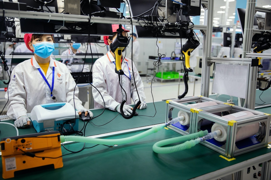 Bloomberg: Thành công của Vingroup sẽ đưa Việt Nam thành “người chơi toàn cầu”