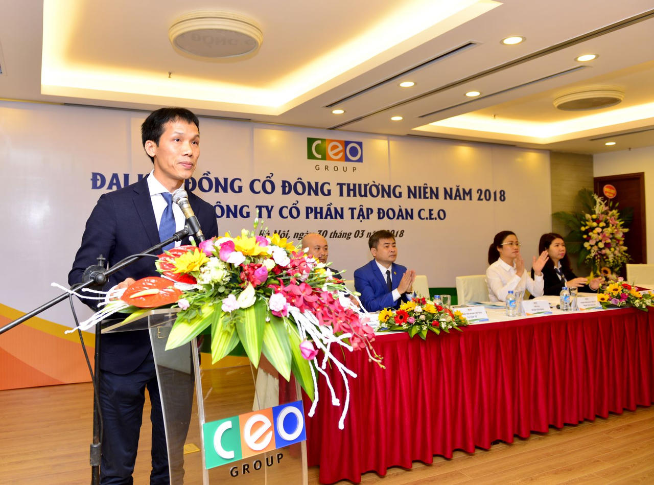VnIndex về mốc tham chiếu, CEO “nằm sàn” sau thông báo lùi thời hạn thông qua Luật đặc khu?