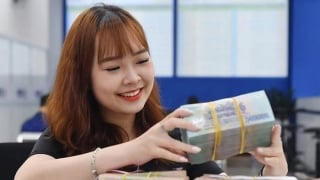 Cuối năm 2024, lãi suất tiết kiệm sẽ tăng lên 8%/năm