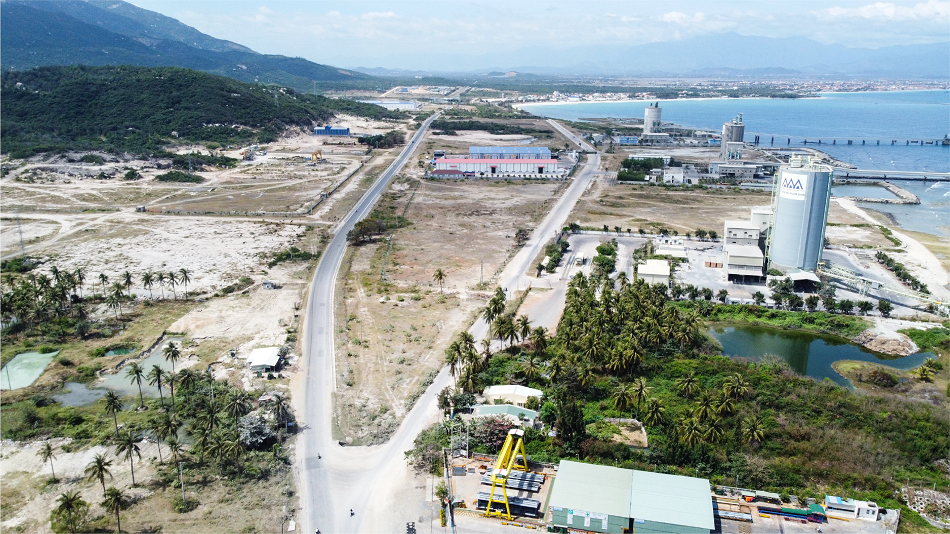 Chủ tịch tỉnh Khánh Hòa: Ưu tiên thu hút nhà đầu tư chiến lược vào Khu kinh tế Vân Phong