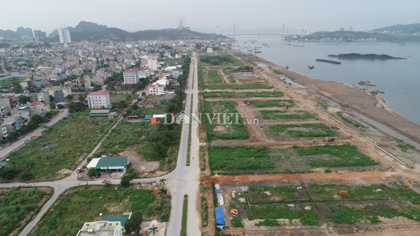 Dự án treo 7 năm bất ngờ đổ đất san lấp hàng trăm ha vịnh Hạ Long hình ảnh 5 du an treo 7 nam bat ngo do dat san lap hang tram ha vinh ha long hinh anh 5