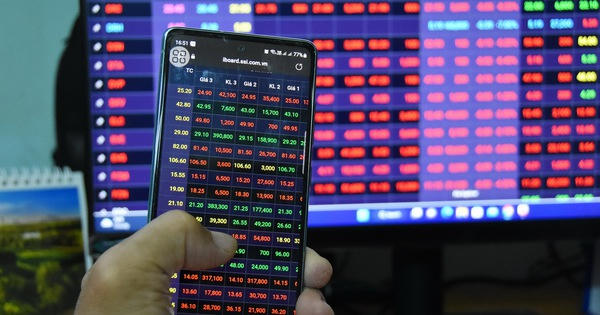 VN-Index giảm nhẹ 1,45 điểm phiên đầu tuần