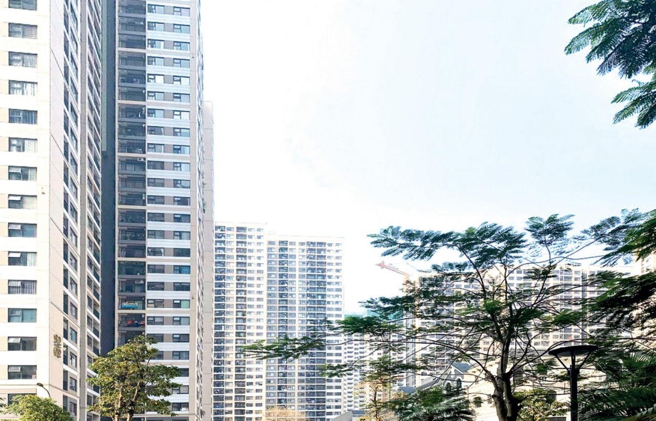 Giá chung cư liên tục tăng vọt thời gian qua. &nbsp;