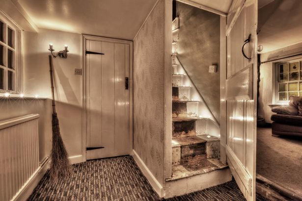 Ngã ngửa với nhà mặt phố không ai dám mua vì bị đồn ma ám