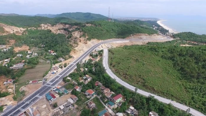 Hào phóng 'bơm' hàng chục nghìn tỷ cho các dự án BOT, ngân hàng BIDV, Vietcombank đứng trước nguy cơ 'sa lầy'