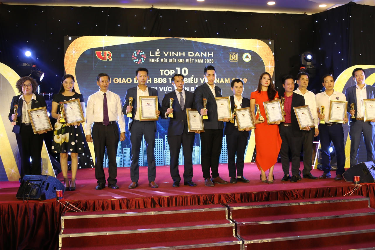 Vinh danh các doanh nghiệp, cá nhân tiêu biểu của nghề môi giới bất động sản 2020
