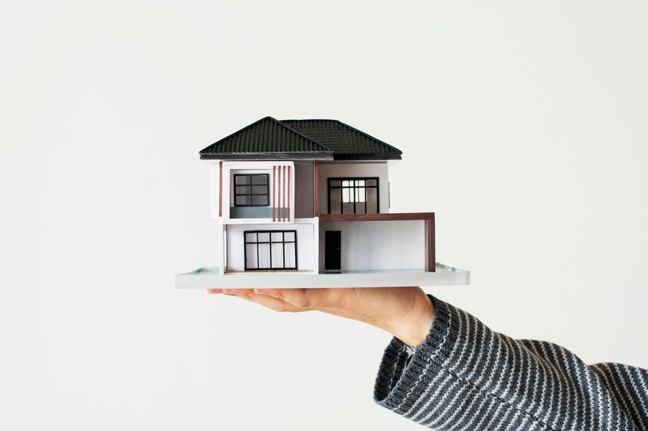 Giá nhà tăng “chóng mặt”, giấc mơ an cư của người trẻ xa tầm tay&nbsp; &nbsp;