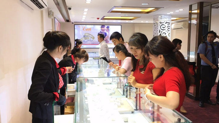 Giá vàng hôm nay 16/10: Tăng chưa ngừng nghỉ