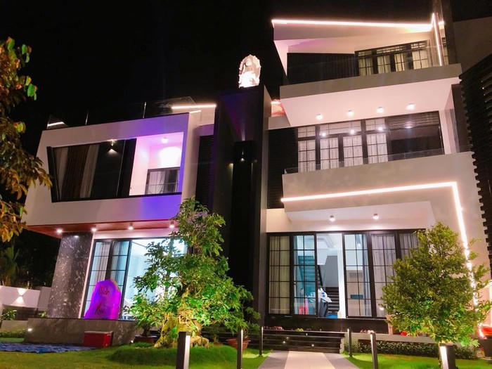 Người yêu tin đồn của Bảo Anh khoe biệt thự 'khủng' mới xây ở Cần Thơ