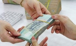 Lãi suất liên ngân hàng bất ngờ giảm sâu