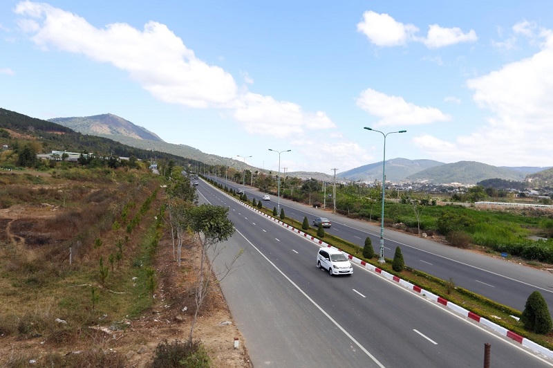 Lâm Đồng: Khai thác quỹ đất hai bên tuyến cao tốc Tân Phú - Bảo Lộc và Bảo Lộc - Liên Khương