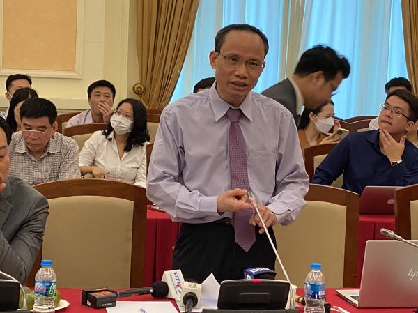 TS Cấn Văn Lực phát biểu tại toạ đàm “Kiểm soát nguồn vốn cho BĐS - Chính sách và tác động” (Ảnh: Hoài Anh). &nbsp;