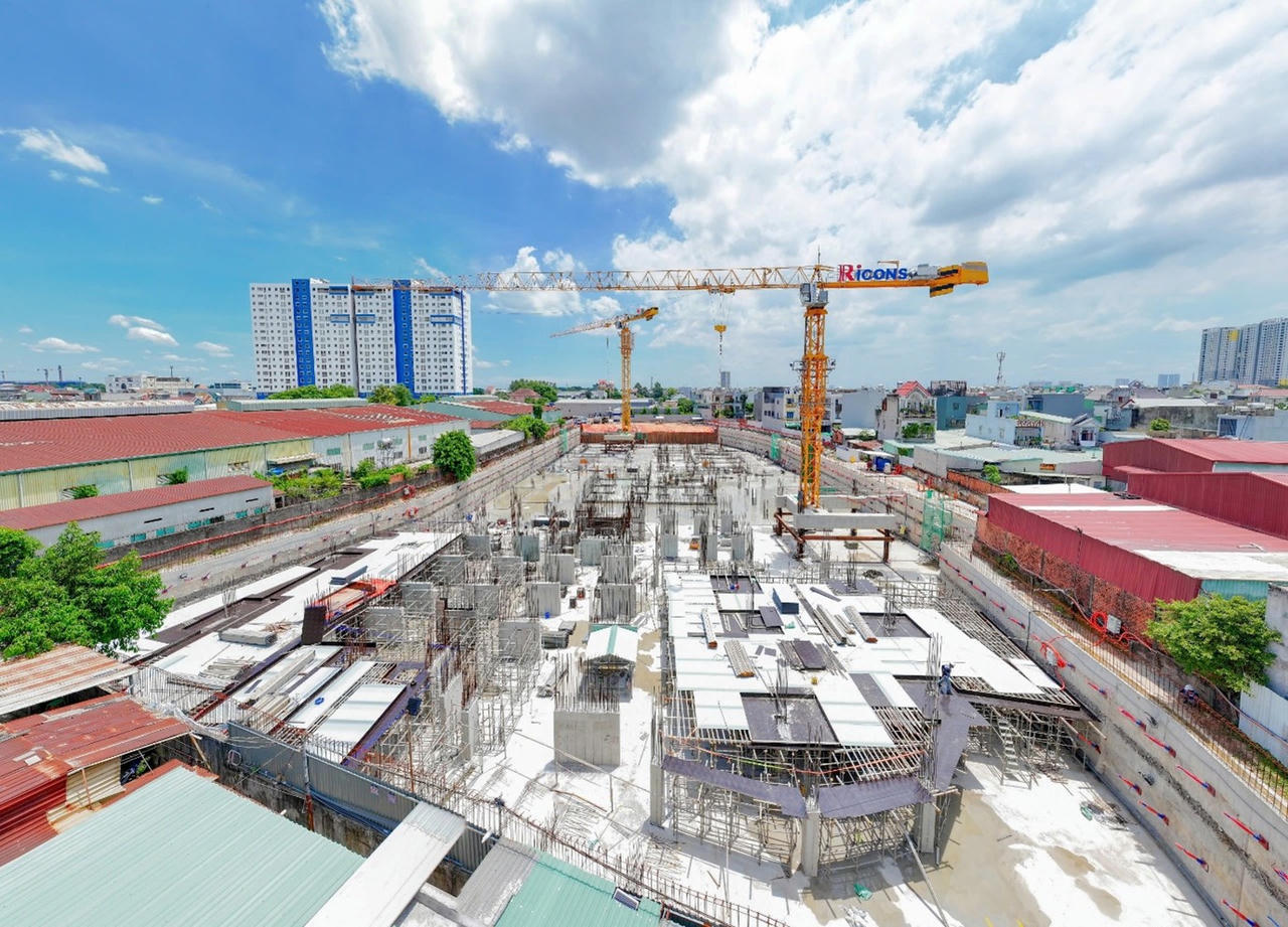 Tiến độ thần tốc cùng chất lượng xây dựng đến từ Ricons – nhà thầu số 3 Việt Nam là bảo chứng niềm tin cho người mua. Với Liên doanh Nhật, đây không chỉ là một công trình nhà ở mà là bảo chứng trường tồn với thời gian.