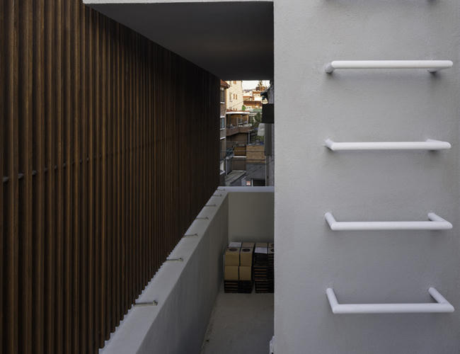 "Giật mình" ngắm căn nhà khác lạ giữa lòng phố cổ hình ảnh 3 "giat minh" ngam can nha khac la giua long pho co hinh anh 3