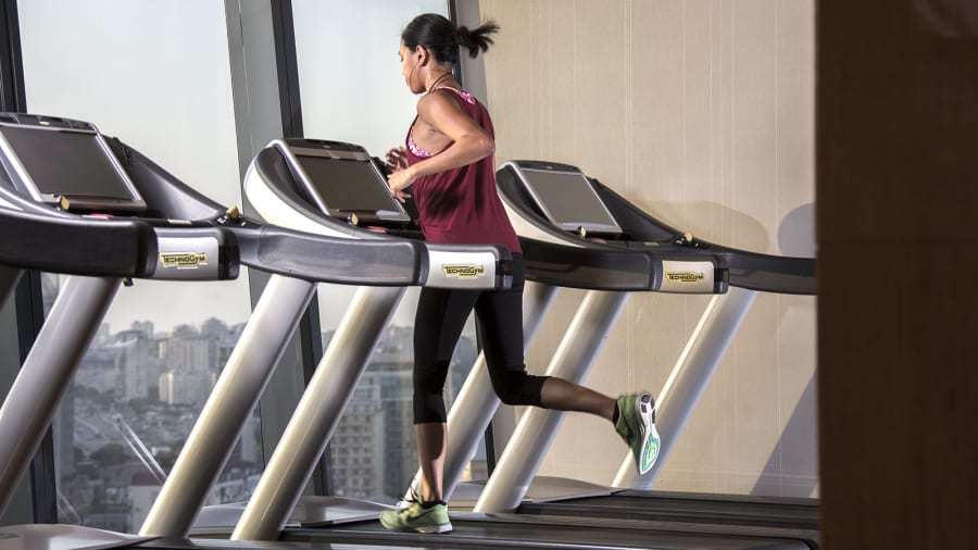 Choáng với khách sạn 5 sao giữa ‘tháp lửa’ cao ngất