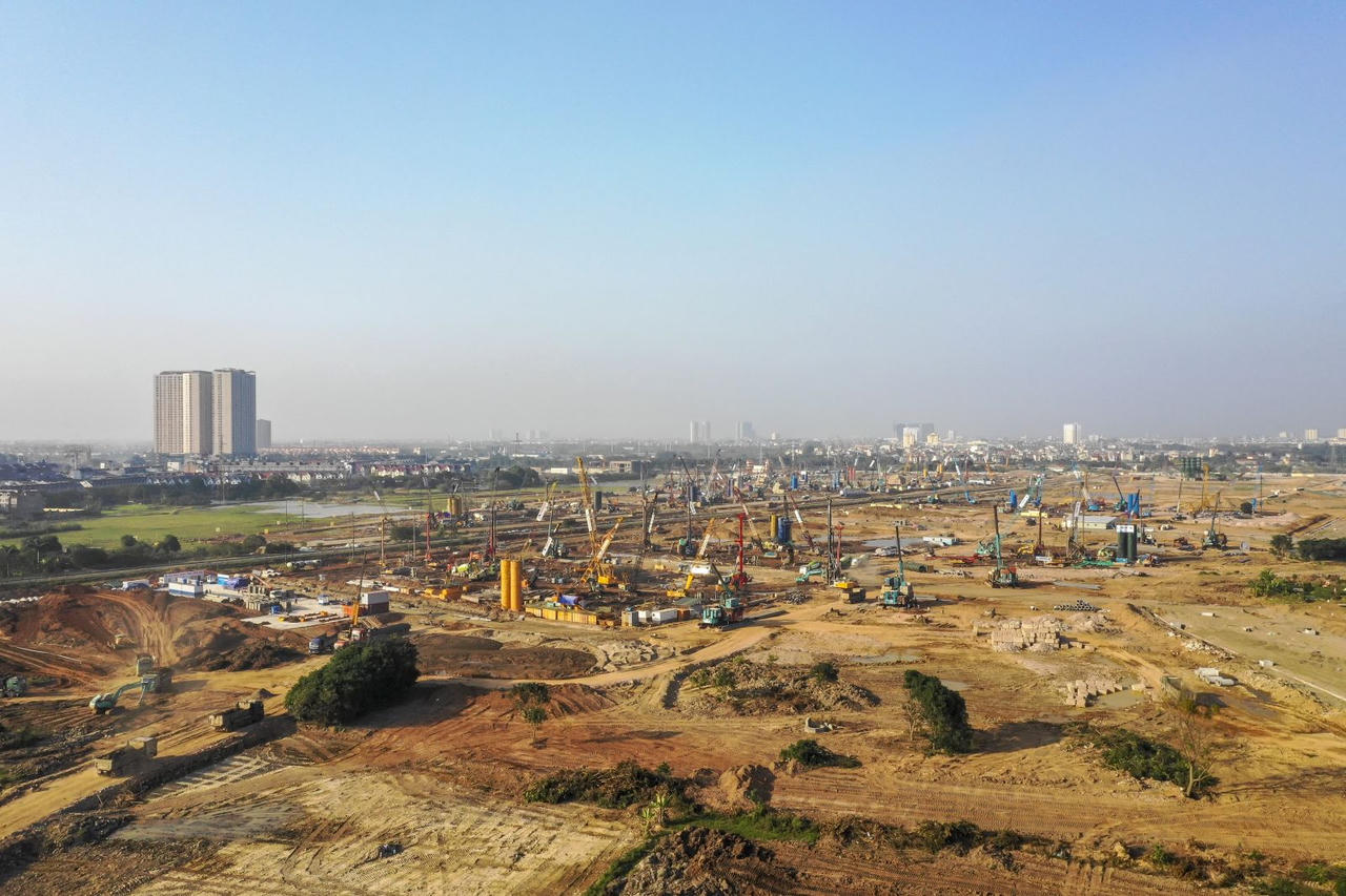 Doanh nghiệp bất động sản tìm “trăm phương, ngàn kế” để huy động vốn.