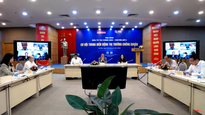 Toạ đàm: Đầu tư tài chính 2022 – Chuyên đề II: Cơ hội trong biến động thị trường chứng khoán . &nbsp;