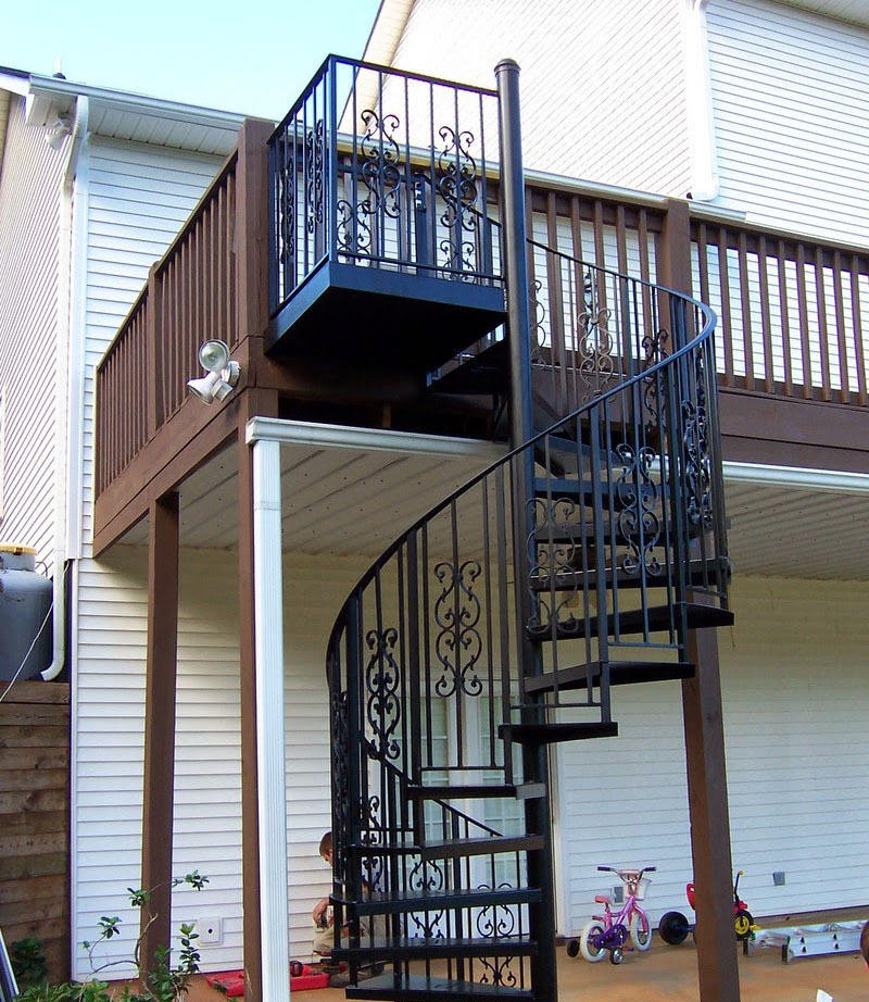 Tròn mắt những ngôi nhà có cầu thang ngoài nhìn là mê