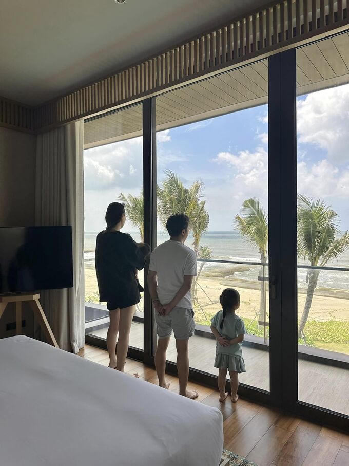 Cận cảnh biệt thự mới view "đắt hơn vàng' của vợ chồng Cường Đô La