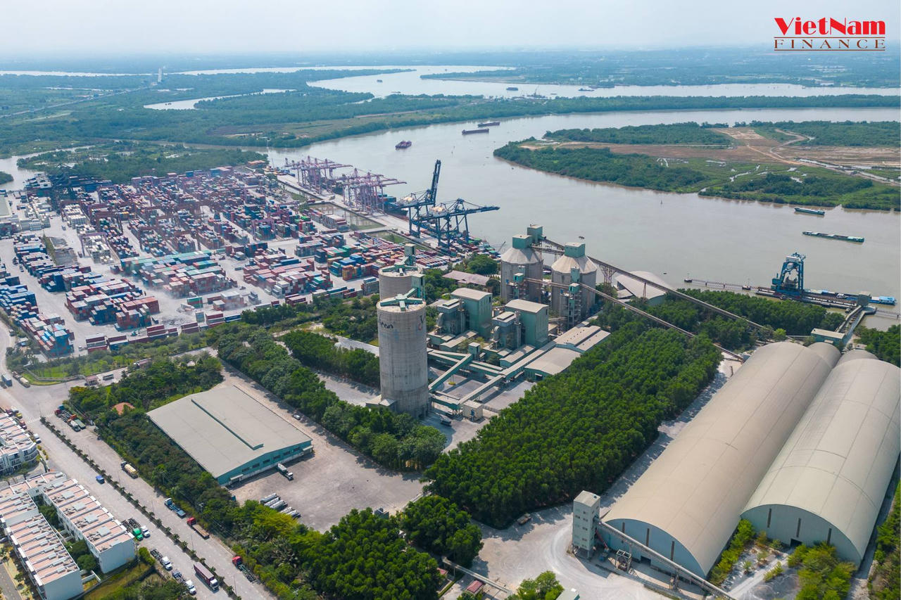 Cổ phiếu bất động sản công nghiệp 'lên ngôi'